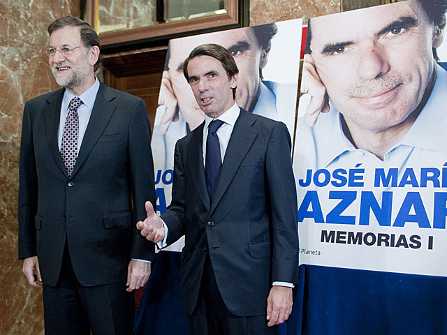 Rajoy y Aznar en la presentacin de las memorias del presidente de Faes. | Gonzalo Arroyo