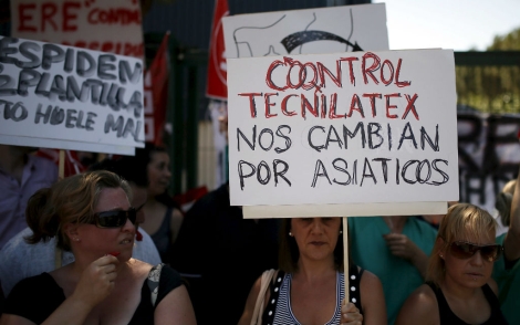 Protesta de trabajadores de la fbrica de Tecnilatex en Alcorcn. | Javier Barbancho