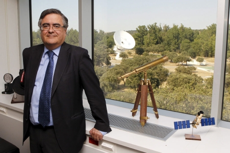 lvaro Gimnez, en su despacho de la sede espaola de ESA.| Sergio Gonzlez