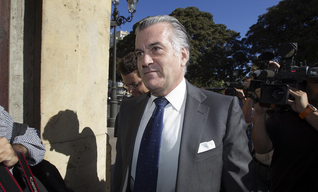 Luis Brcenas, antes de declarar en mayo de 2012 en el TSJ de Valencia. | Benito Pajares