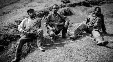 Adolescentes de una milicia Mai Mai del este del Congo. | Alberto Rojas