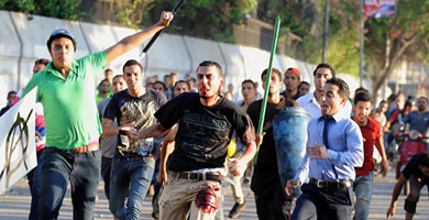 Defensores de Mursi, en las revueltas de la plaza Tahrir.| Afp