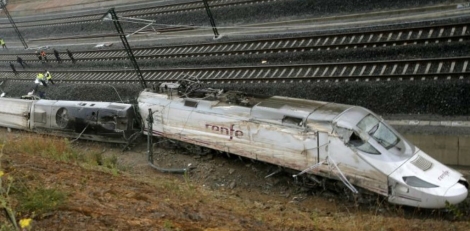 Los restos del tren en el lugar del accidente. | Foto: Lavandeira jr.