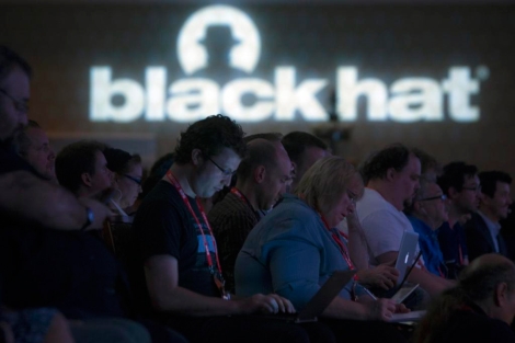 Asistentes a la conferencia de seguridad 'BlackHat 2013' celebrada en Las Vegas. | Reuters