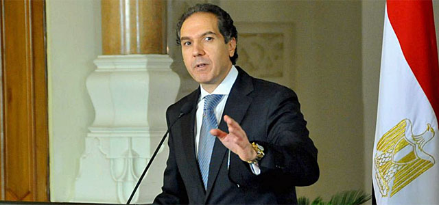 Mostafa Hegazy, durante una rueda de prensa sobre la crisis egipcia.| Efe