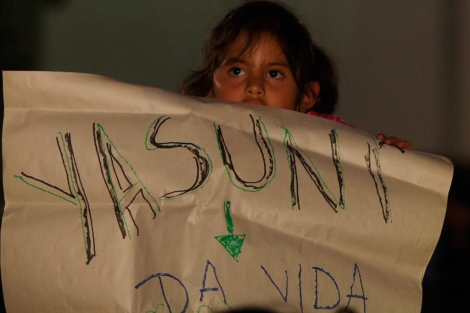 Una niña en las protestas en Ecuador en contra de la extracción de petróleo en Yasuní. | Efe
