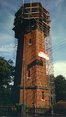 La torre de Munstead en obras.