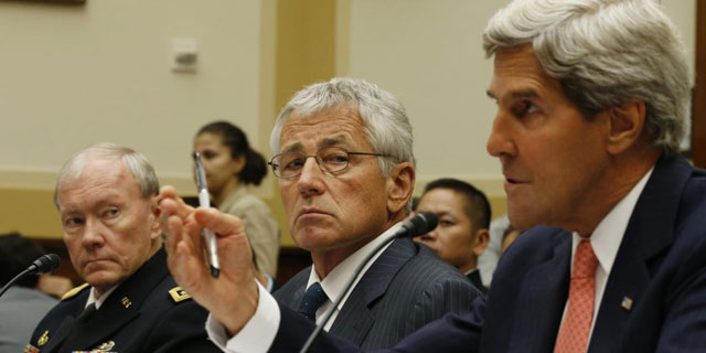 El general Dempsey, Hagel y Kerry, hoy, en la comisión de Exteriores del Senado. | Reuters