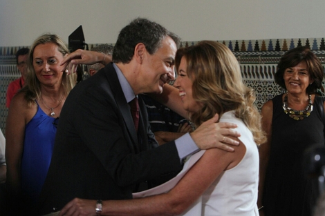 Susana Daz saluda a Jos Luis Rodrguez Zapatero. | Carlos Mrquez