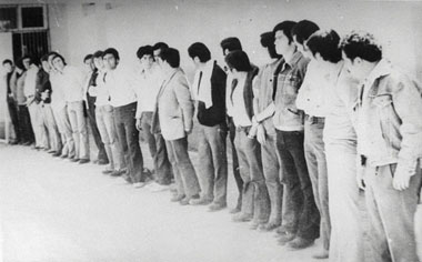 Detenidos en el campo de prisioneros de Pisagua a comienzos de los 70.| AI