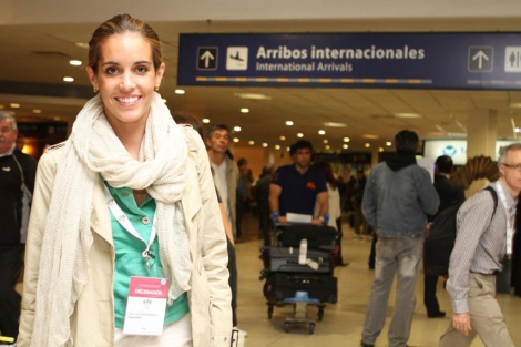 Ona Carbonell en el aeropuerto de Buenos Aires para Madrid 2020.| Efe