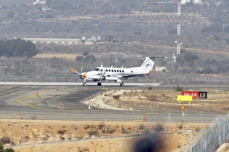 Primer vuelo de pruebas del aeropuerto de Castelln el pasado marzo. | ELMUNDO.es