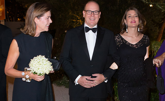 La princesa Carolina, Alberto II y Carlota Casiraghi, anoche. | Gtres