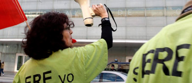 Jvenes protestan por la prdida de empleo en Madrid. | EL MUNDO