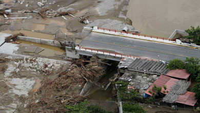 Una de las infraestructuras daadas por el paso del huracn. | Efe