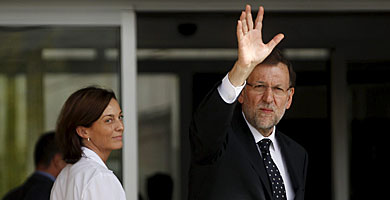 Rajoy entrando en el Hospital Quiron antes de visitar al Rey. | Javier Barbancho