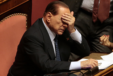 Berlusconi, en su escao del Senado. | Reuters VEA MS IMGENES
