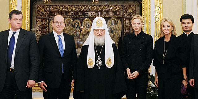 Alberto de Mnaco y el patriarca, junto a Charlene y Corinna, durante su reunin. | Foto: S. Vlasov/Patriarca de Mosc y Rusia