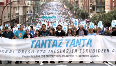 Manifestacin a favor de Herrira por las calles de Bilbao. | Efe