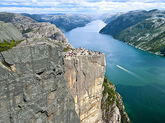 La Roca del Púlpito, lugar del acidente, en Noruega.