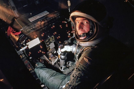 Scott Carpenter, en la cpsula de su vuelo orbital. | NASA