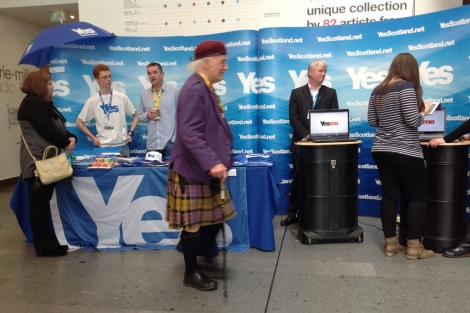 Asistentes a la conferencia del Partido Nacional Escocés, este viernes. | C. Fresneda