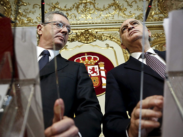 Alberto Ruiz-Gallardón y Jorge Fernández Díaz en su comparecencia. | Alberto di Lolli
