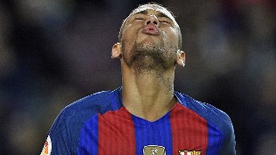 Neymar, tocado