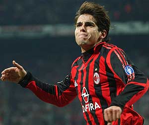 Kak celebra su gol, el cuarto del Milan. (Foto: AP)