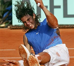 Nadal celebra su ltima victoria sobre Federer que vale un ttulo en Roland Garros. (Foto: AP)