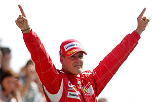Schumacher, tras ganar en Monza. (Foto: EFE)