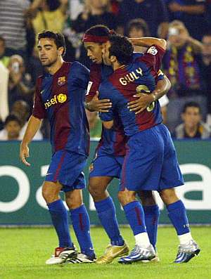 El Barcelona celebra el tercer gol. (Foto: AFP)