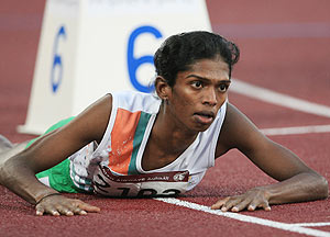 Santhi Soundarajan, tras lograr la segunda posicin en la prueba de los 800 metros. (Foto: AFP)