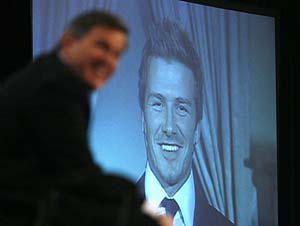 Beckham, durante la conferencia va satlite. (Foto: REUTERS)