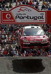 Loeb, en accin durante la ltima etapa. (Foto: AFP)
