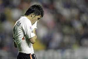 Villa se lamenta tras la derrota. (Foto: EFE)