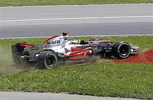 Alonso, en una salida de pista. (Foto: AP)
