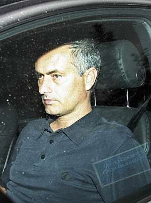 Mourinho el da de su salida del Chelsea. (Foto: AFP)
