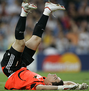 Casillas durante el partido ante el Werder Bremen. (Foto: AP)