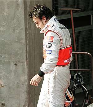 Fernando Alonso, tras la clasificacin del GP de China. (Foto: AP)