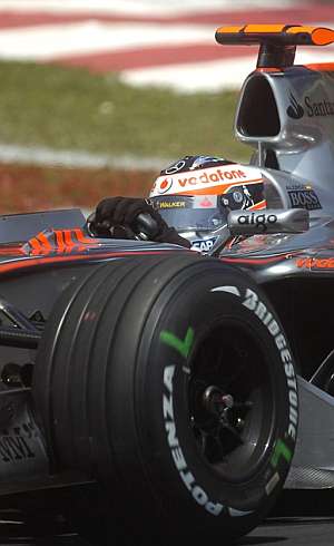 Fernando Alonso, durante la clasificación. (Foto: EFE)