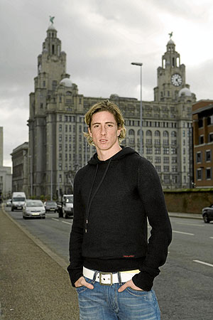 Fernando Torres, en el centro de Liverpool. (Foto: Fernando Maoso)