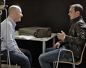 Sneijder charla con Orfeo Surez. (SINOVA)