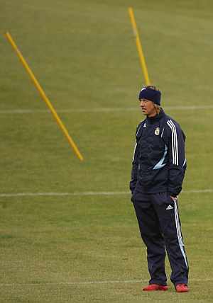 Guti, en el entrenamiento del Real Madrid este viernes. (Foto: AFP)