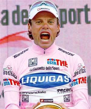 Di Luca, en el podio del pasado Giro de Italia. (Foto: AP)