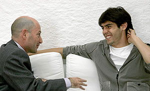 Kak junto a Orfeo Surez durante la entrevista. (Foto: Riccardo De Luca)