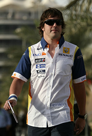 Fernando Alonso, en Bahrein. (Foto: AP)