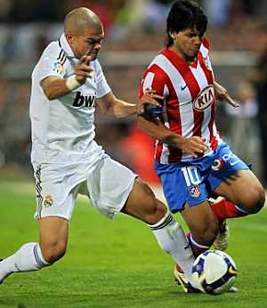 Pepe y Agero, los dos mejores del partido. (AFP)