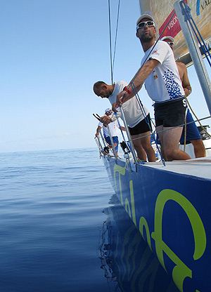 La tripulacin del Telefnica Azul en alta mar. (Foto: Equipo telefnica)