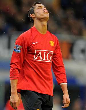 Cristiano Ronaldo muestra su desesperacin. (Foto: AFP)
